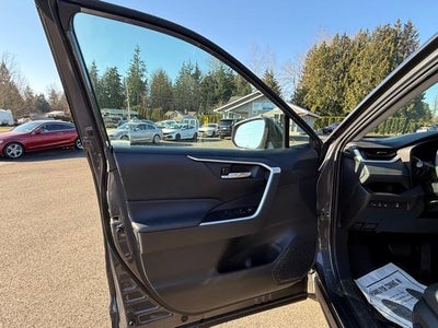 2021 Toyota RAV4 XLE AWD (Natl)