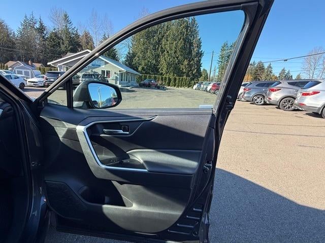 2021 Toyota RAV4 XLE AWD (Natl)