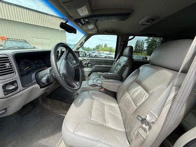 1999 Chevrolet Suburban 1500 4WD
