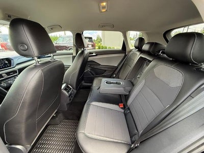2022 Volkswagen Taos SE 4MOTION