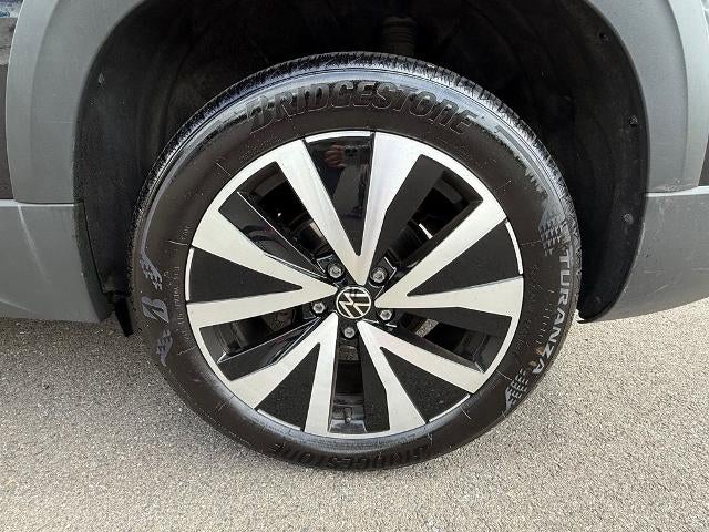 2022 Volkswagen Taos SE 4MOTION