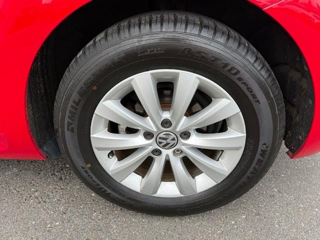 2017 Volkswagen Beetle 1.8T Fleet Auto
