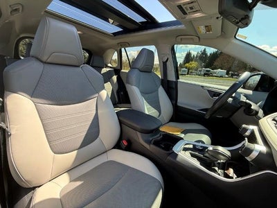 2022 Toyota RAV4 Hybrid Limited AWD (Natl)