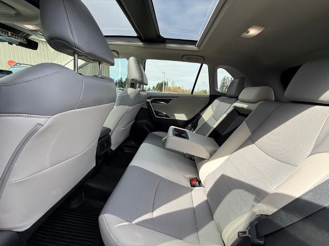 2022 Toyota RAV4 Hybrid Limited AWD (Natl)