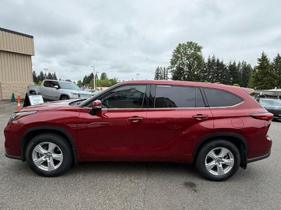 2021 Toyota Highlander LE AWD (SE)