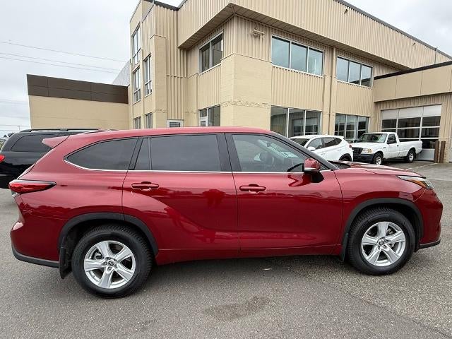 2021 Toyota Highlander LE AWD (SE)
