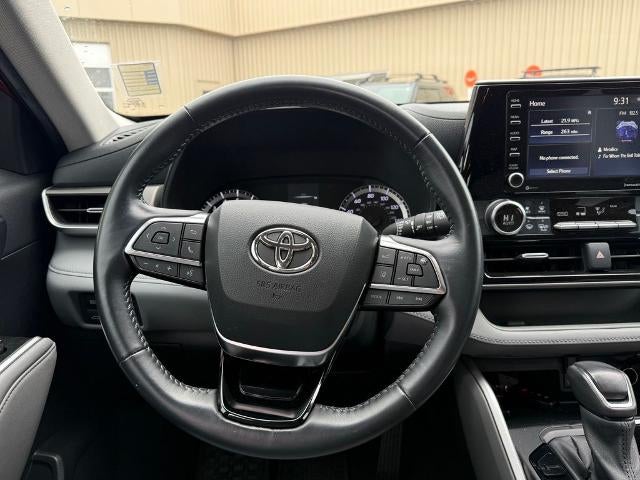 2021 Toyota Highlander LE AWD (SE)