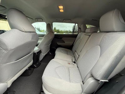 2021 Toyota Highlander LE AWD (SE)