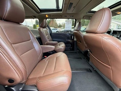 2020 Toyota Sienna XLE AWD 7-Passenger (Natl)