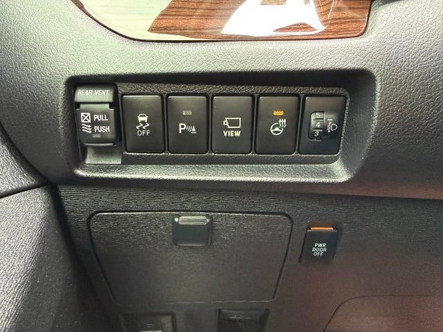 2020 Toyota Sienna XLE AWD 7-Passenger (Natl)