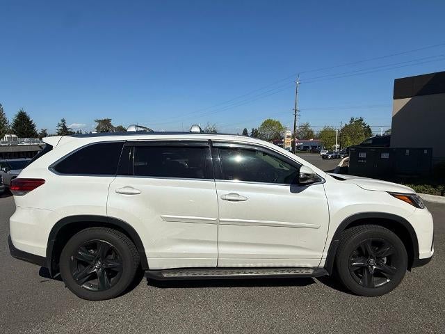 2017 Toyota Highlander Limited Platinum V6 AWD (Natl)
