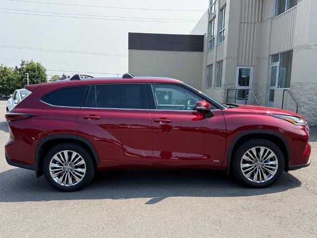 2026 Toyota Highlander Hybrid Platinum AWD (Natl)