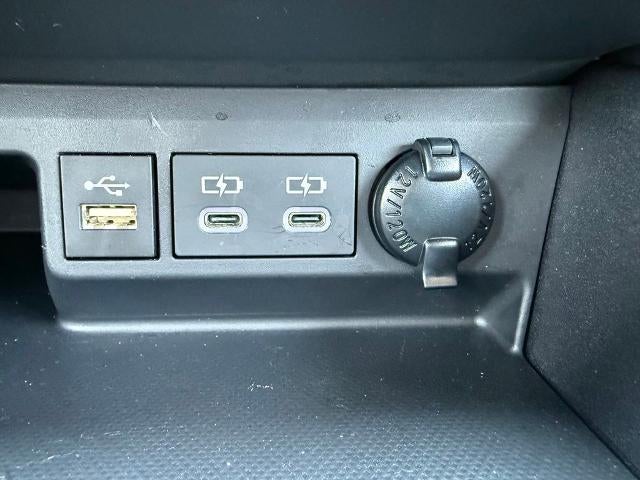 2026 Toyota Highlander Hybrid Platinum AWD (Natl)