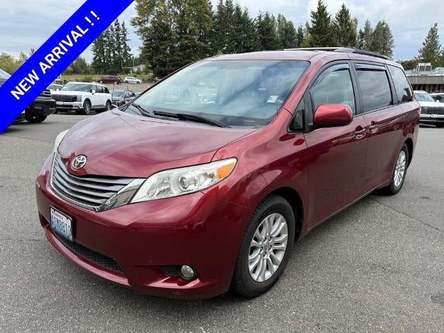 2012 Toyota Sienna 5dr 8-Pass Van V6 XLE FWD (Natl)