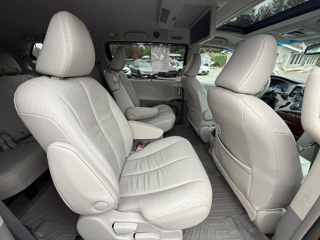 2012 Toyota Sienna 5dr 8-Pass Van V6 XLE FWD (Natl)