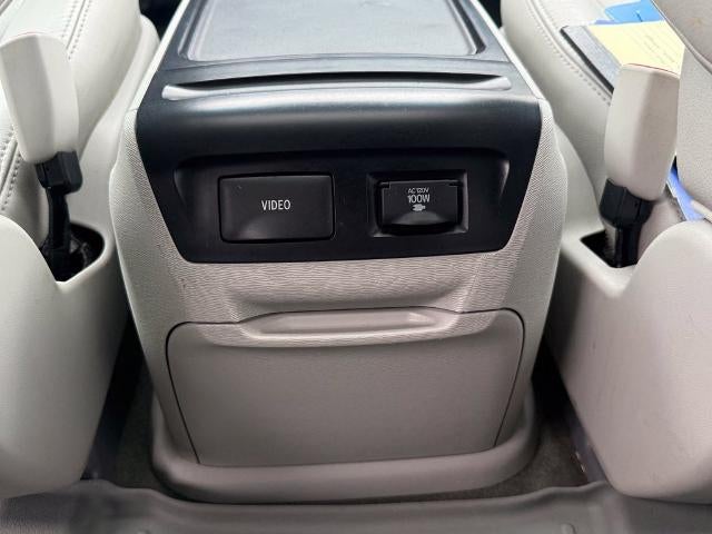 2012 Toyota Sienna 5dr 8-Pass Van V6 XLE FWD (Natl)