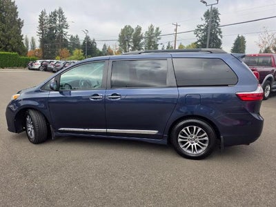 2018 Toyota Sienna XLE FWD 8-Passenger (Natl)