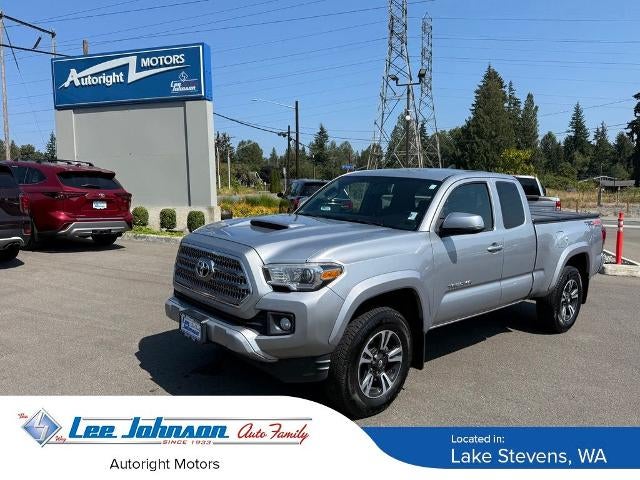 2017 Toyota Tacoma TRD Sport Access Cab 6' Bed V6 4x4 MT (Natl)
