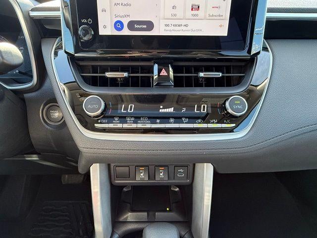 2024 Toyota Corolla Cross XLE 2WD (Natl)