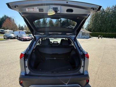 2024 Toyota Corolla Cross XLE 2WD (Natl)