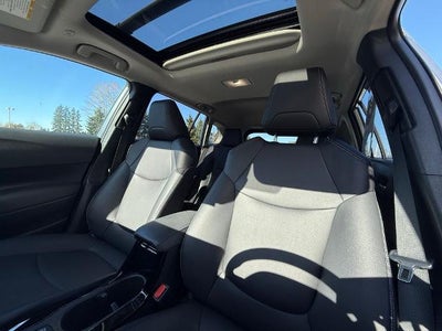 2024 Toyota Corolla Cross XLE 2WD (Natl)