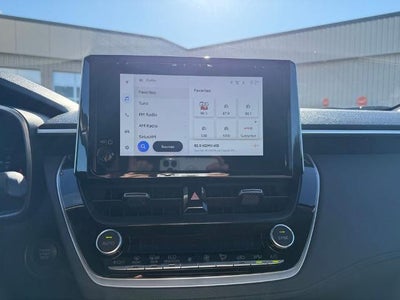 2024 Toyota Corolla Cross XLE 2WD (Natl)