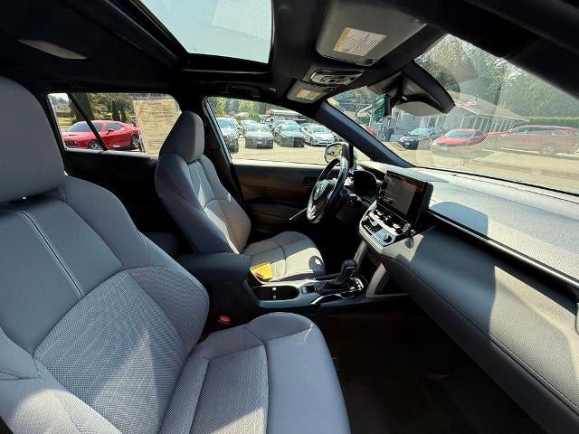2023 Toyota Corolla Cross Hybrid SE 4WD (Natl)