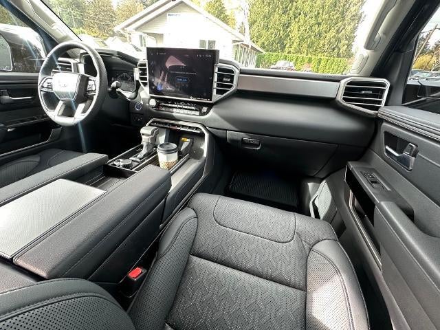 2024 Toyota Sequoia Limited 4WD (SE)