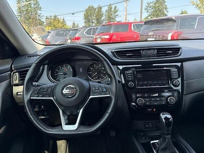 2019 Nissan Rogue FWD SV