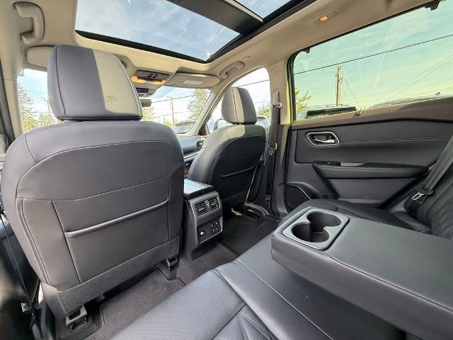 2023 Nissan Rogue AWD Platinum