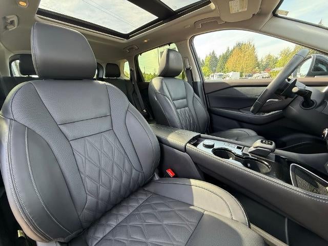 2023 Nissan Rogue AWD Platinum