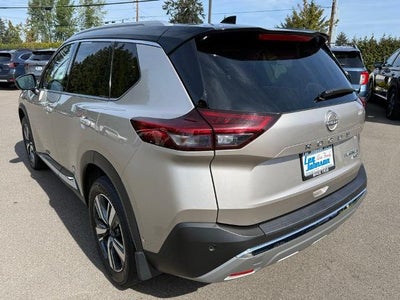 2023 Nissan Rogue AWD Platinum