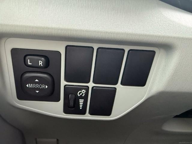 2013 Toyota Prius 5dr HB Three (Natl)