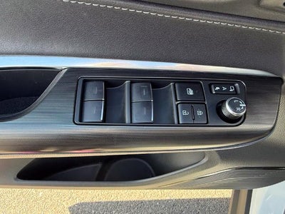 2024 Toyota Venza LE AWD (GS)