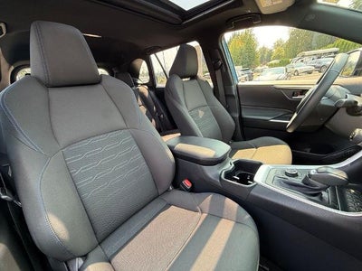 2024 Toyota RAV4 Hybrid SE AWD (Natl)