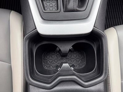 2020 Toyota RAV4 XLE Premium AWD (Natl)