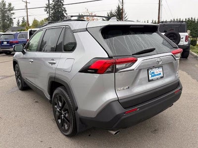 2020 Toyota RAV4 XLE Premium AWD (Natl)