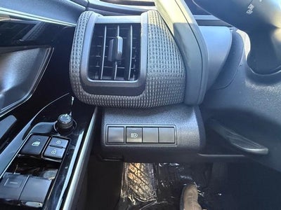 2023 Toyota bZ4X XLE FWD (Natl)