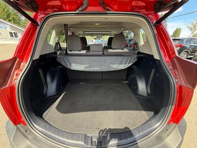 2015 Toyota RAV4 AWD 4dr XLE (Natl)