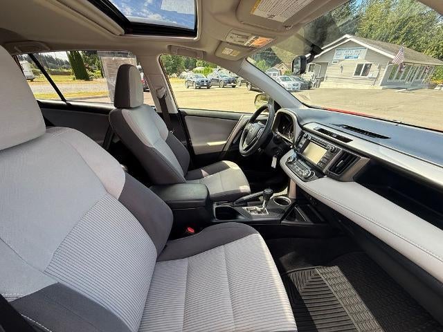 2015 Toyota RAV4 AWD 4dr XLE (Natl)