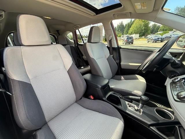 2015 Toyota RAV4 AWD 4dr XLE (Natl)