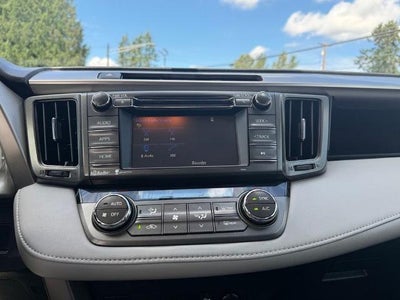 2015 Toyota RAV4 AWD 4dr XLE (Natl)