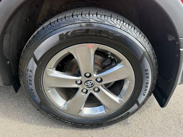 2015 Toyota RAV4 AWD 4dr XLE (Natl)