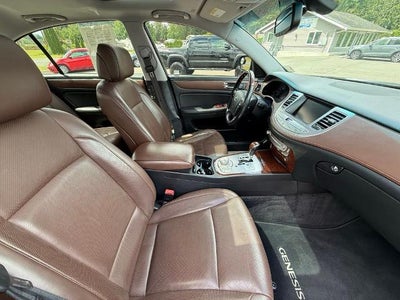 2011 Hyundai GENESIS 4dr Sdn V8