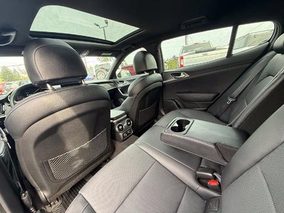 2022 Kia Stinger GT1 AWD