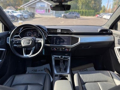 2019 Audi Q3 2.0 TFSI Premium quattro