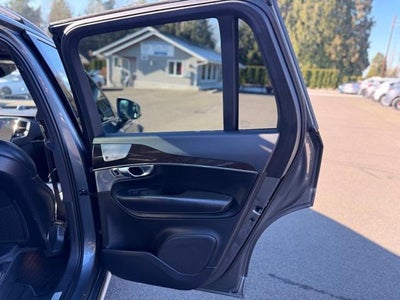 2018 Volvo XC90 T6 AWD 7-Passenger Momentum