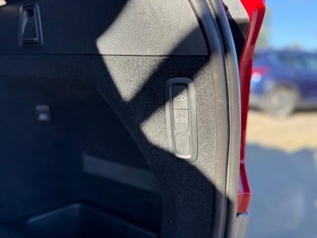 2018 Volvo XC90 T6 AWD 7-Passenger Momentum