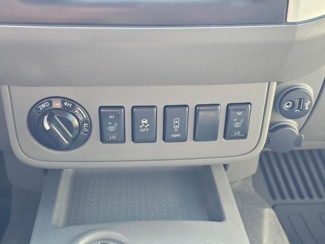 2021 Nissan Frontier Crew Cab 4x4 SV Auto