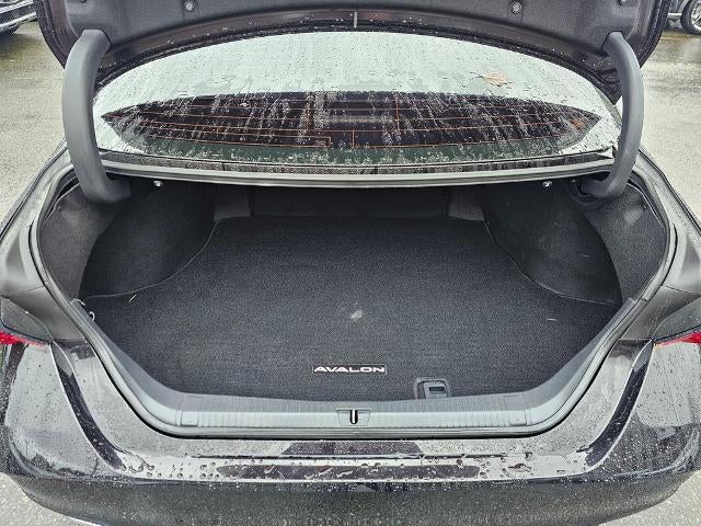 2019 Toyota Avalon XLE (SE)